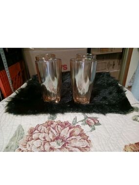 Set of 4   Vintage Jeannette Glass Iridescent Peach Carnival Glass Tea Cups